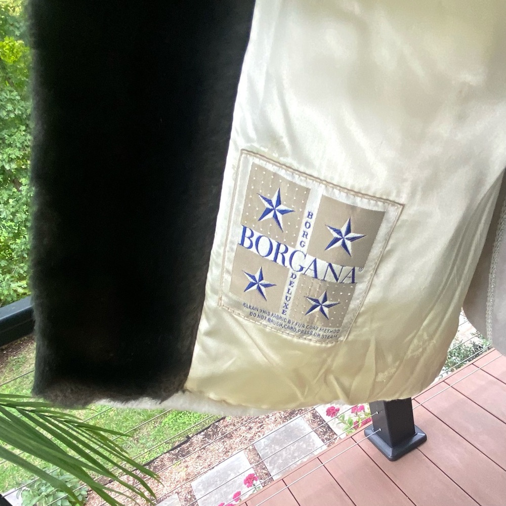 VINTAGE Borgana — Gorgeous Cream and Black Faux Fur Women's Coat— SPECTACULAR ! - Picture 11 of 14